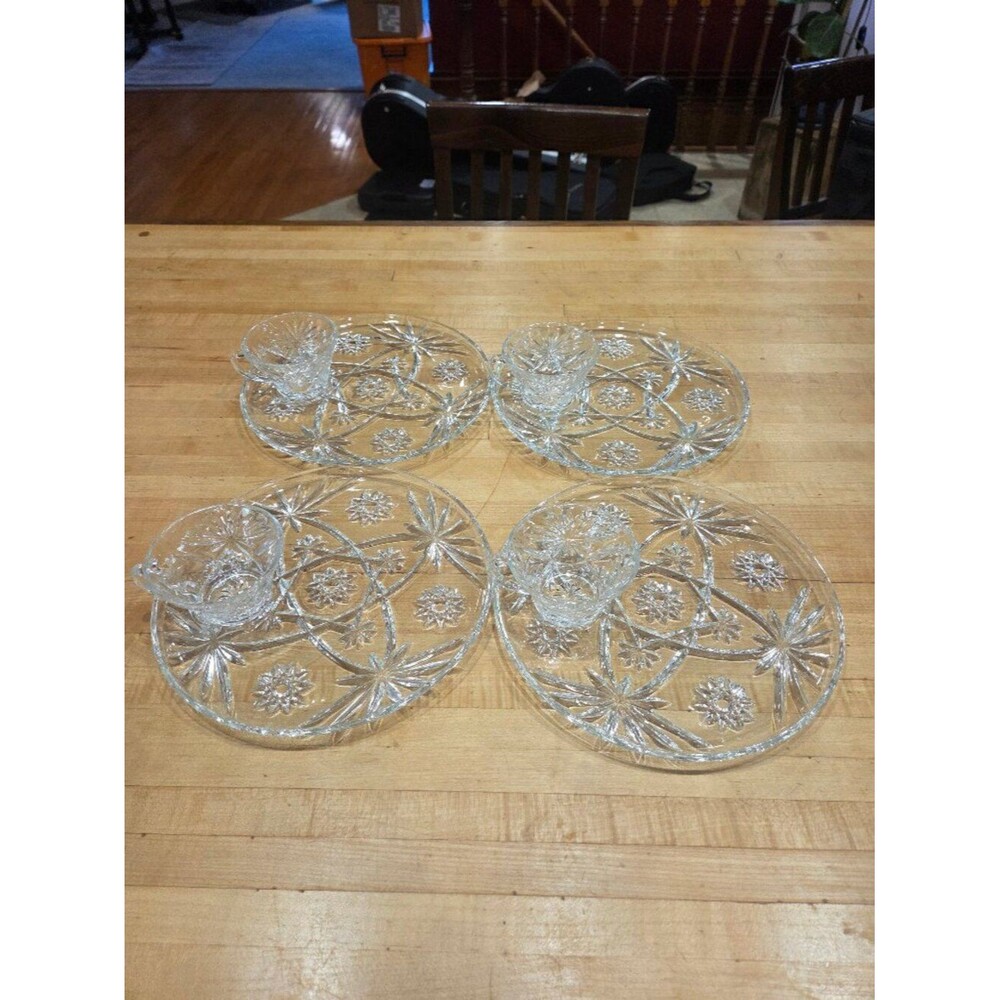 Vintage Anchor Hocking Prescut Clear Star of David 8 Piece Snack Set
